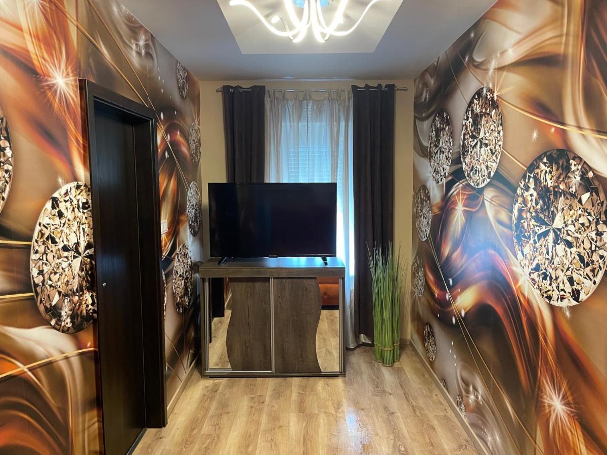 Mox Downtown Apartman Дебрецен Екстериор снимка