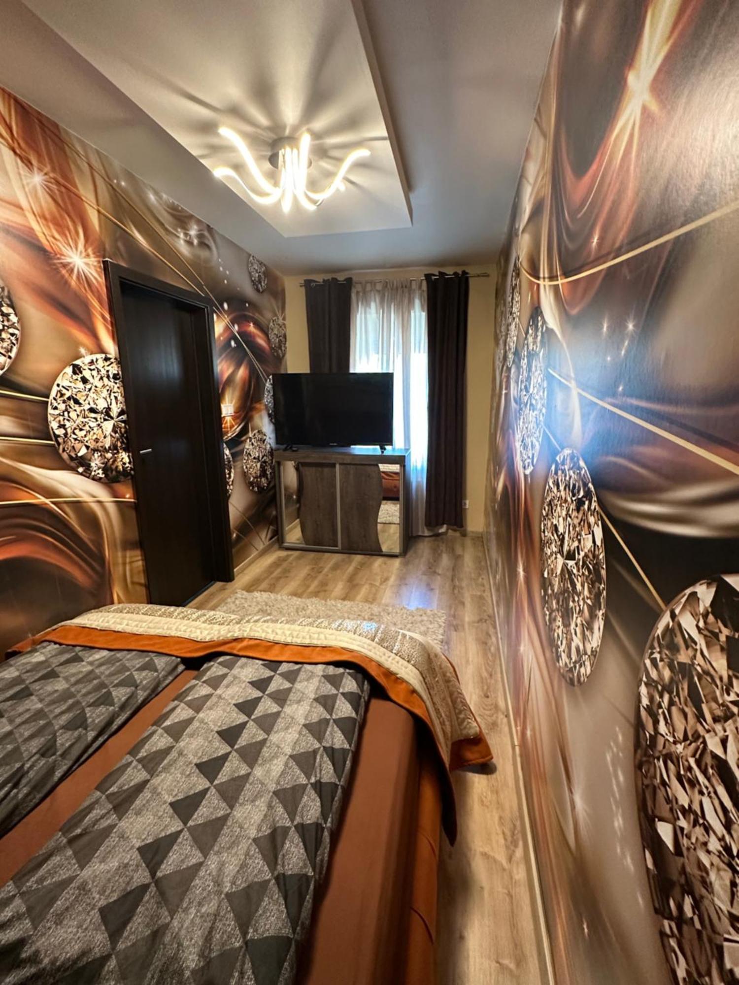 Mox Downtown Apartman Дебрецен Екстериор снимка