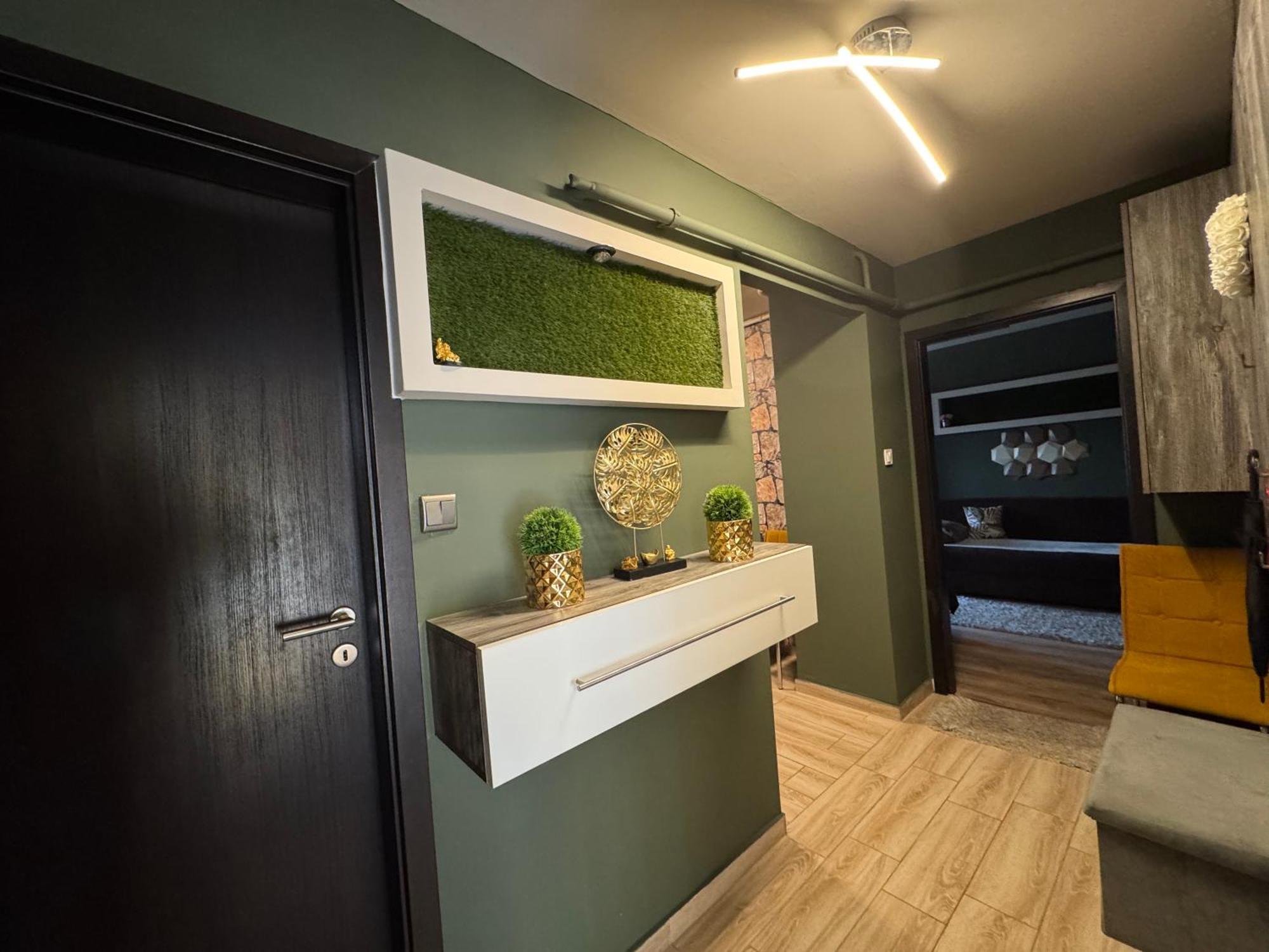Mox Downtown Apartman Дебрецен Екстериор снимка